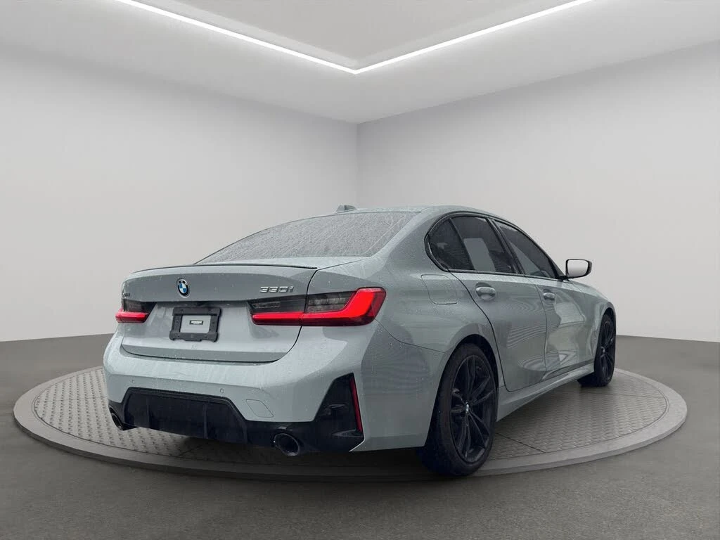 BMW 330 i* XDRIVE* MSPORT* HEAD UP* HARMAN* ШИБИДАХ* CAM, снимка 6 - Автомобили и джипове - 55277804