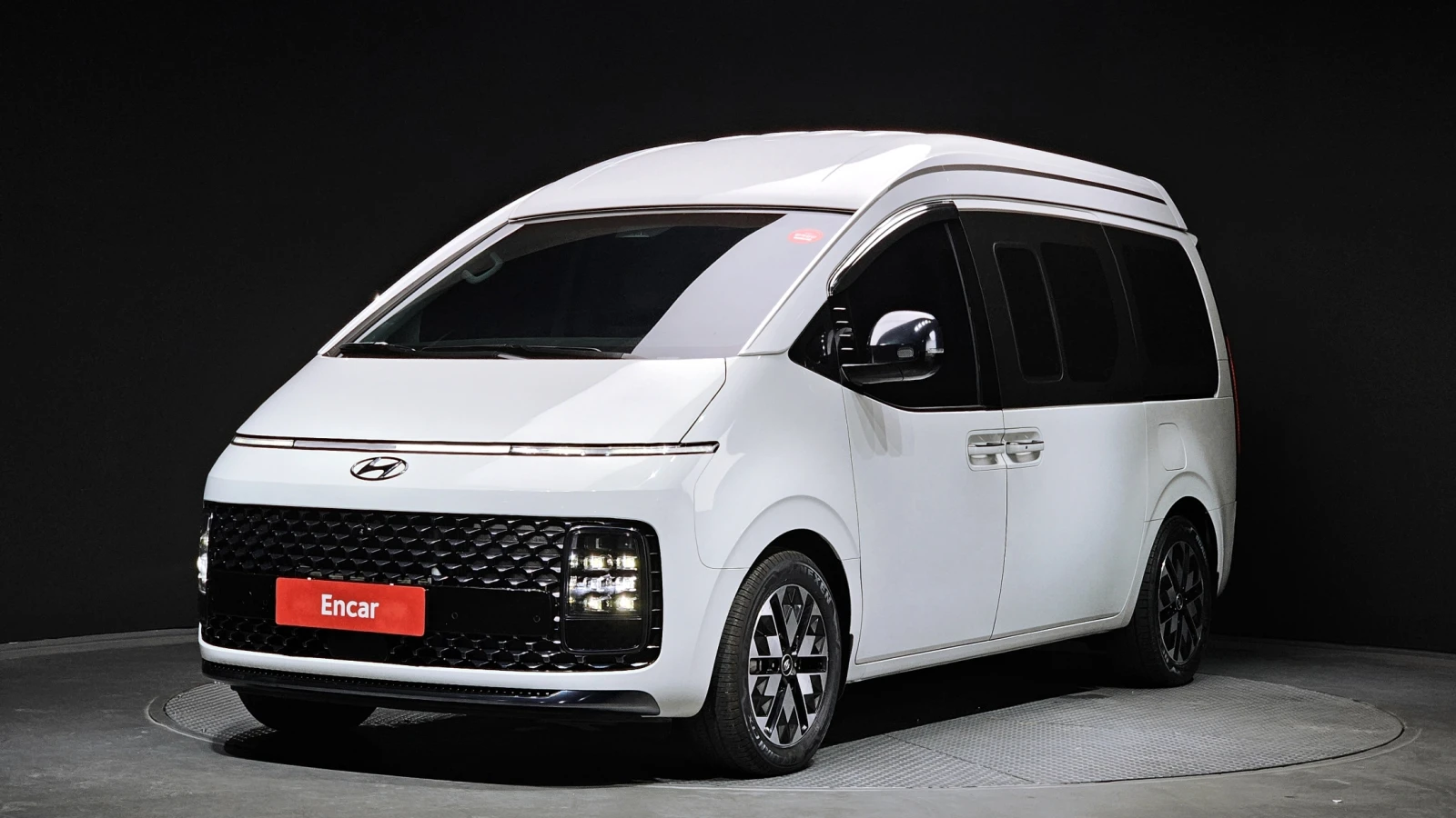 Hyundai Staria Limousine* BLIND SPOT* 360* ОБДУХВАНЕ* КРАЙНА ЦЕНА