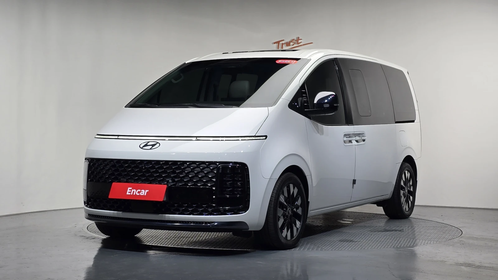 Hyundai Staria Inspiration* BOSE* 360* ЕЛ. БАГАЖНИК* КРАЙНА ЦЕНА, снимка 11 - Автомобили и джипове - 55409134