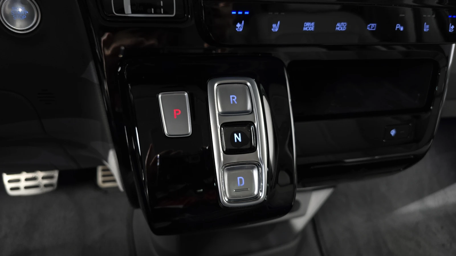 Hyundai Staria Inspiration* BOSE* 360* ЕЛ. БАГАЖНИК* КРАЙНА ЦЕНА, снимка 9 - Автомобили и джипове - 55409134