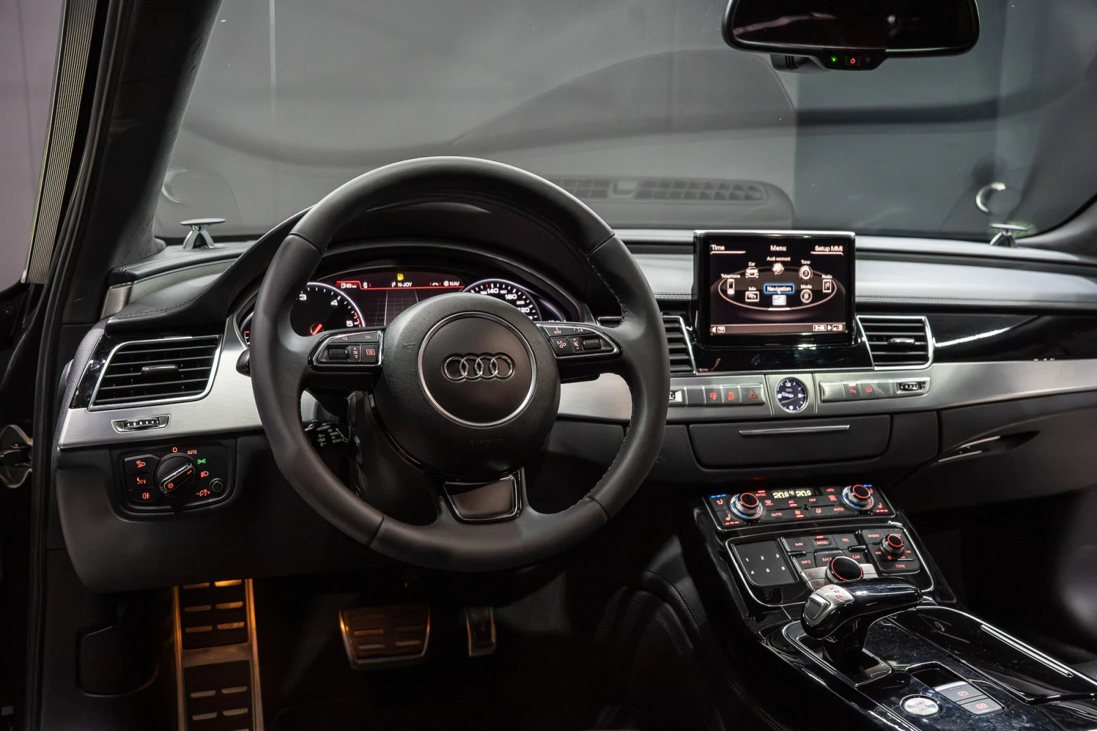 Audi A8 4.2TDI /FULL LED/3xTV/B&O/MEMORY/NIGHT VISION/DIST, снимка 11 - Автомобили и джипове - 55576927