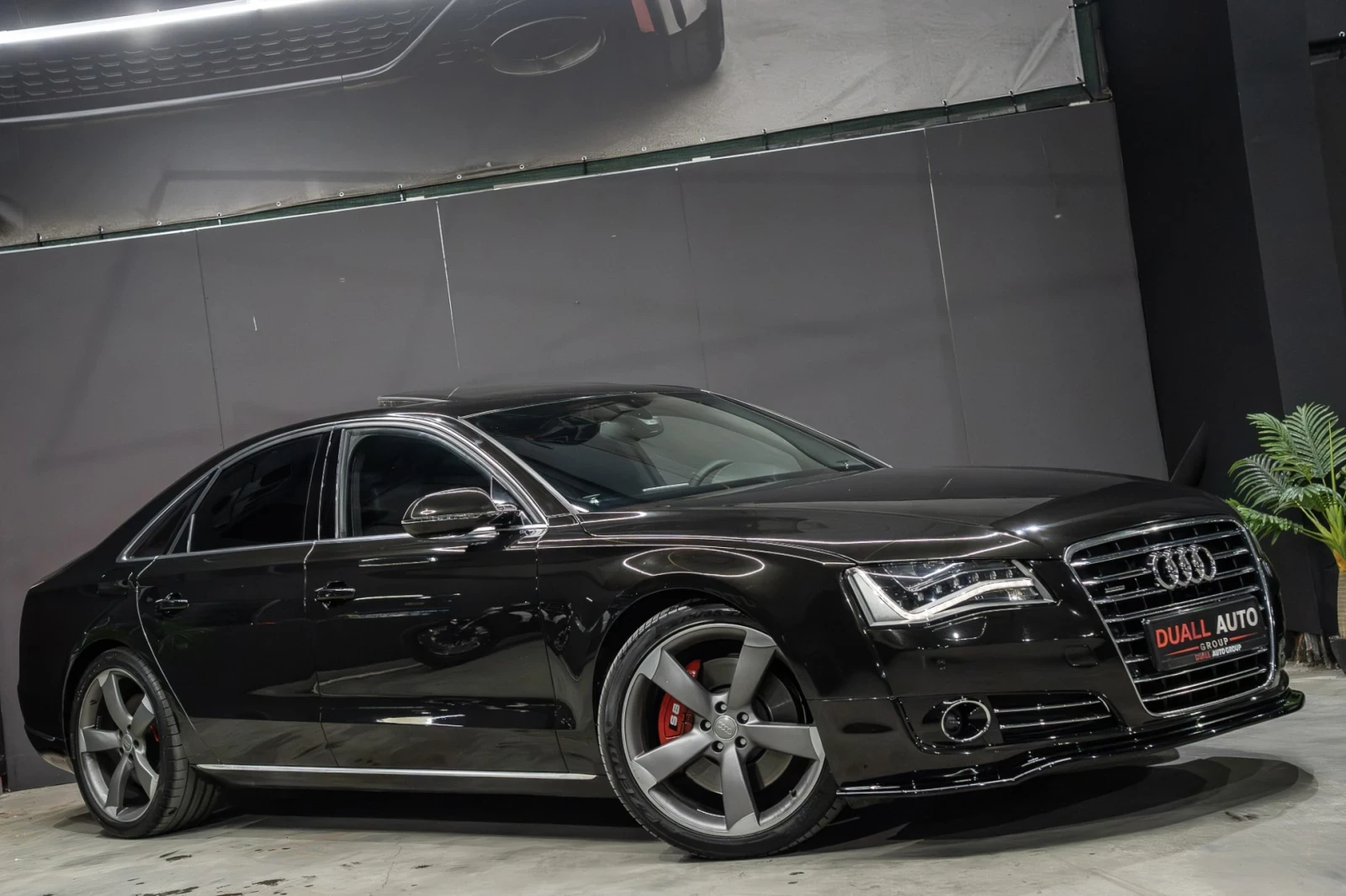 Audi A8 4.2TDI /FULL LED/3xTV/B&O/MEMORY/NIGHT VISION/DIST, снимка 3 - Автомобили и джипове - 55576927
