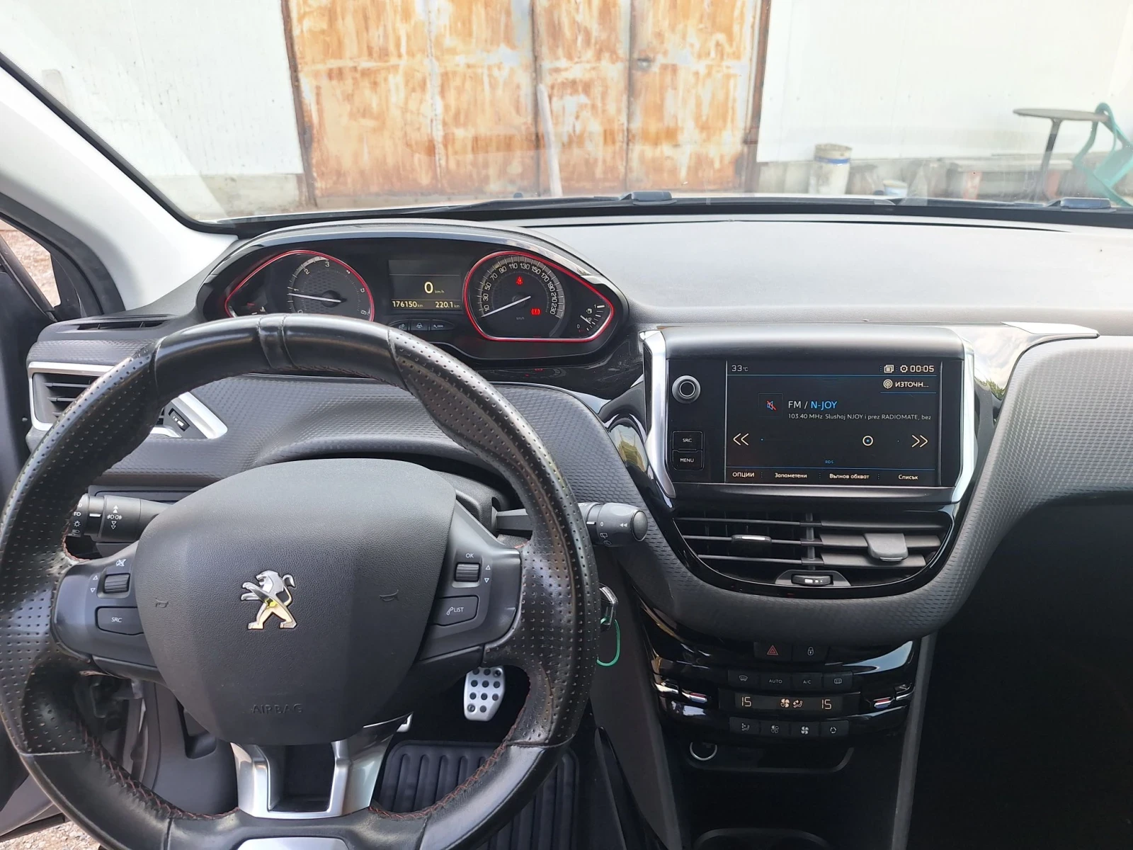 Peugeot 2008 GT line, снимка 9 - Автомобили и джипове - 55629550