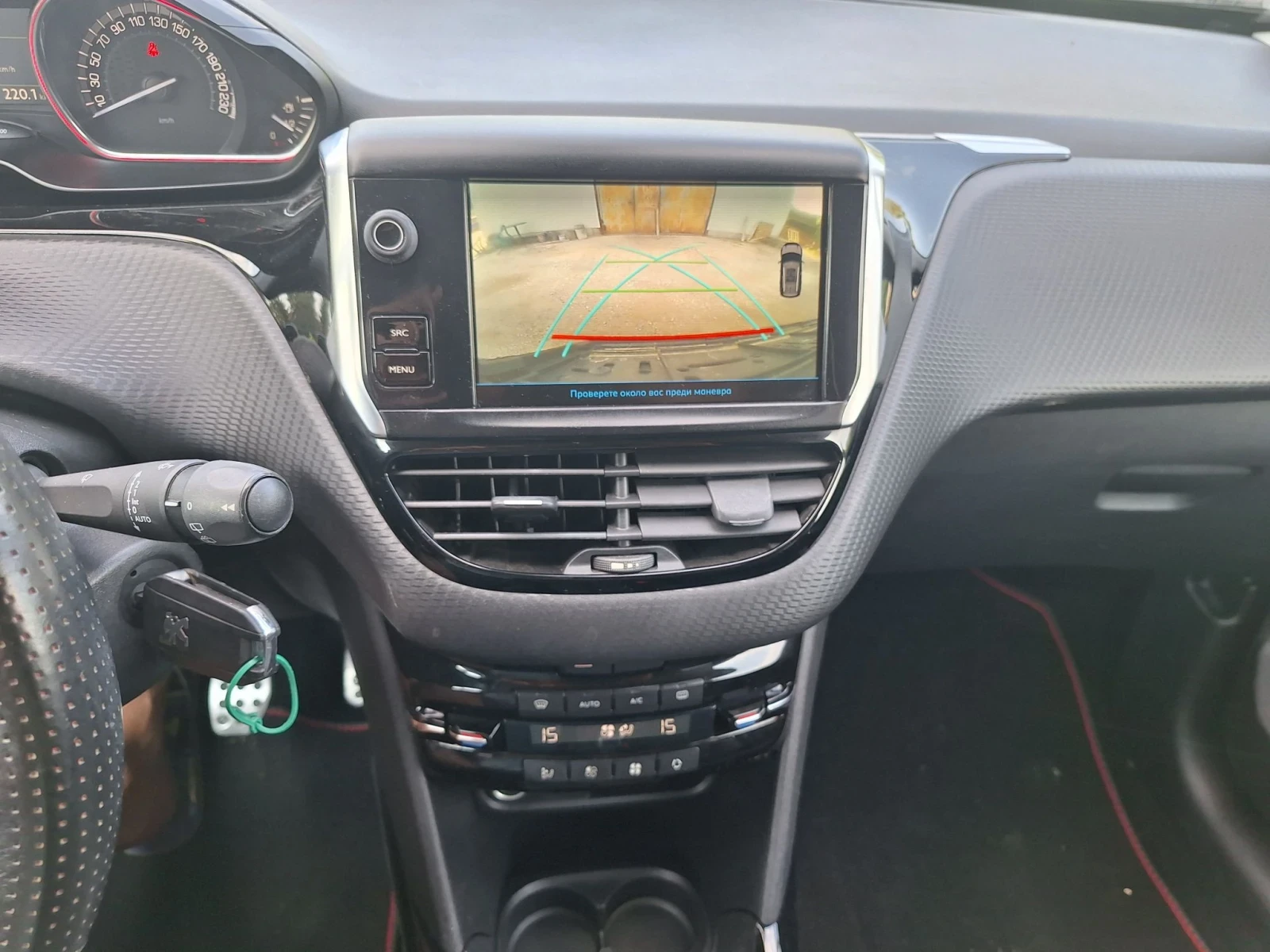 Peugeot 2008 GT line, снимка 12 - Автомобили и джипове - 55629550