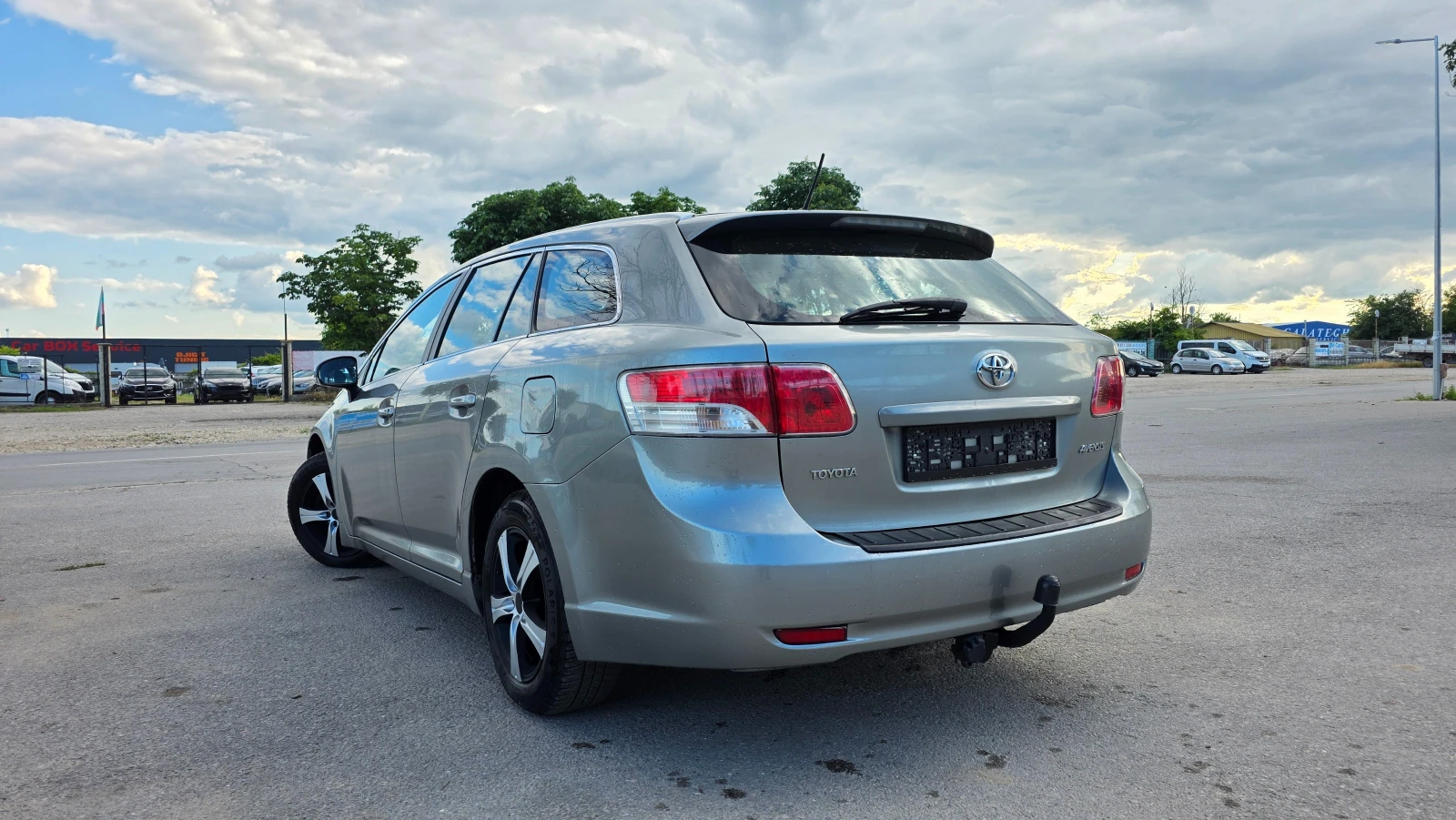 Toyota Avensis 1.8i/147hp/УНИКАТ, снимка 4 - Автомобили и джипове - 55711316