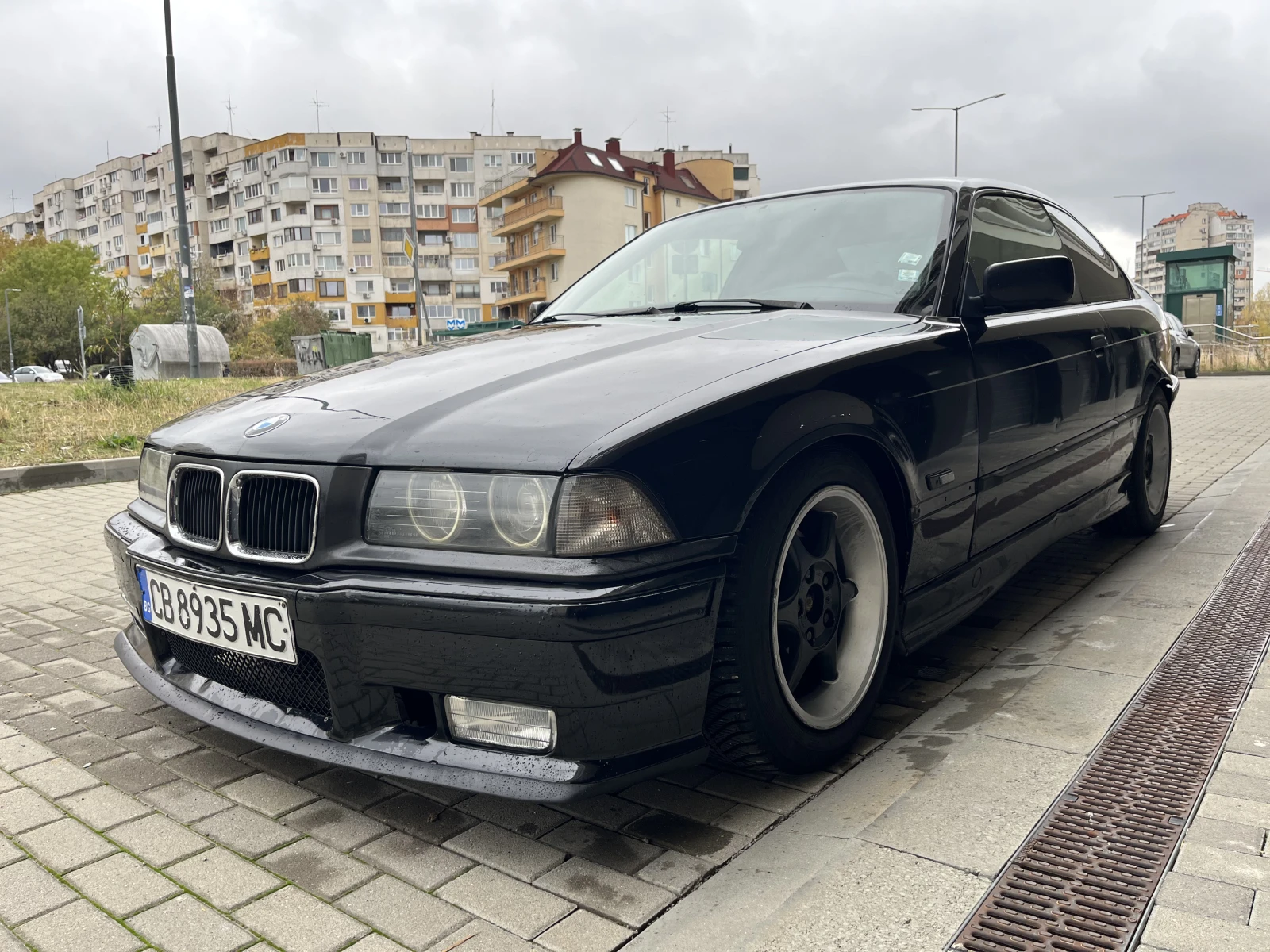 BMW 318 is Coupe , снимка 2 - Автомобили и джипове - 56746861