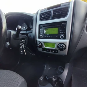 Kia Sportage PILOT* 2.0i* FACELIFT* KLIMATRONIK* 4X4* , снимка 11