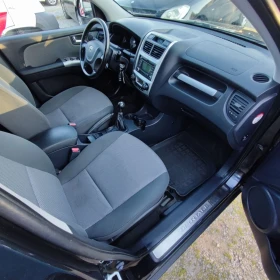 Kia Sportage PILOT* 2.0i* FACELIFT* KLIMATRONIK* 4X4* , снимка 12