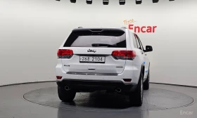 Jeep Grand cherokee 3.6* V6* 8ZF* ПОДГРЕВ* ОБДУХВАНЕ* КАМЕРА* КЕЙЛЕС*  | Auto.bg — изображение 4