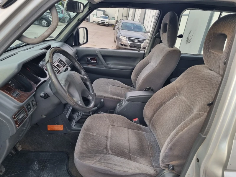 Mitsubishi Pajero 2.5tdi klima 4x4, снимка 9 - Автомобили и джипове - 47802945