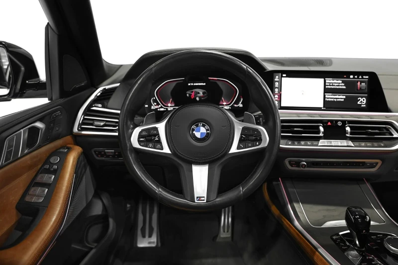 BMW X7 M50D/4X4/7S/400HP/PANO/360/LASER/ACC/MASSAGE/890f, снимка 9 - Автомобили и джипове - 52237296