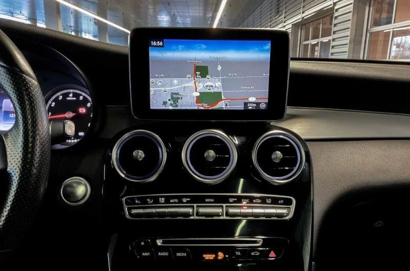 Mercedes-Benz GLC 300 AMG PK| BURMASTER| 9G| PANO| AMBIENT| KEYLESS GO| , снимка 12 - Автомобили и джипове - 53256499