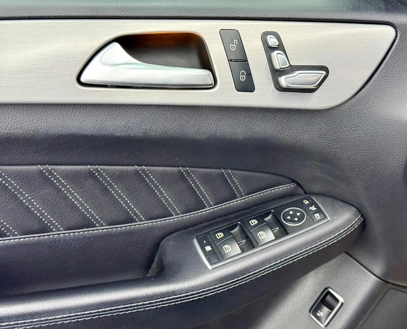 Mercedes-Benz GLE 350 d* Coupe* 4Matic* AMG* , снимка 7 - Автомобили и джипове - 53540410