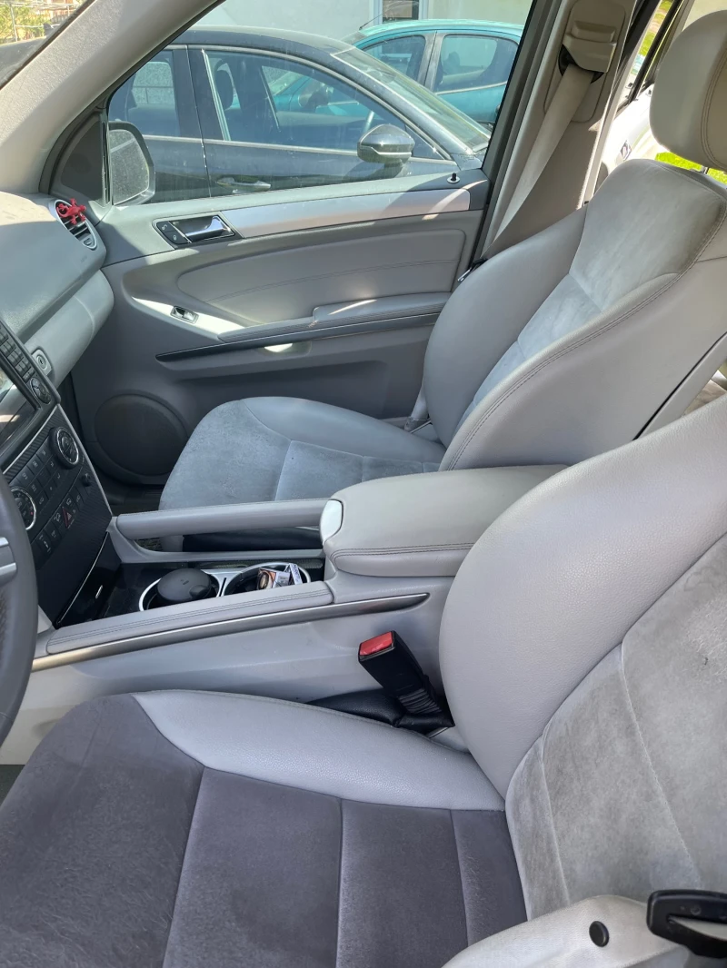 Mercedes-Benz ML 350 FACELIFT, снимка 9 - Автомобили и джипове - 53582674