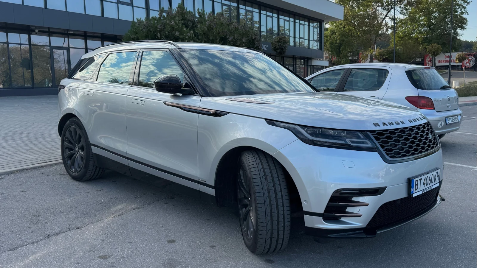 Land Rover Range Rover Velar R-dynamic - изображение 2