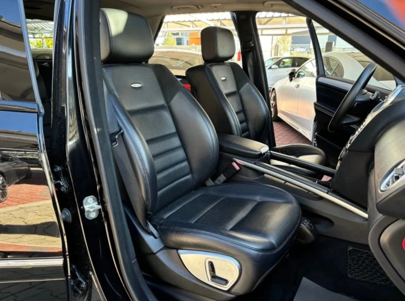 Mercedes-Benz ML 63 AMG AMG Бартер - изображение 9