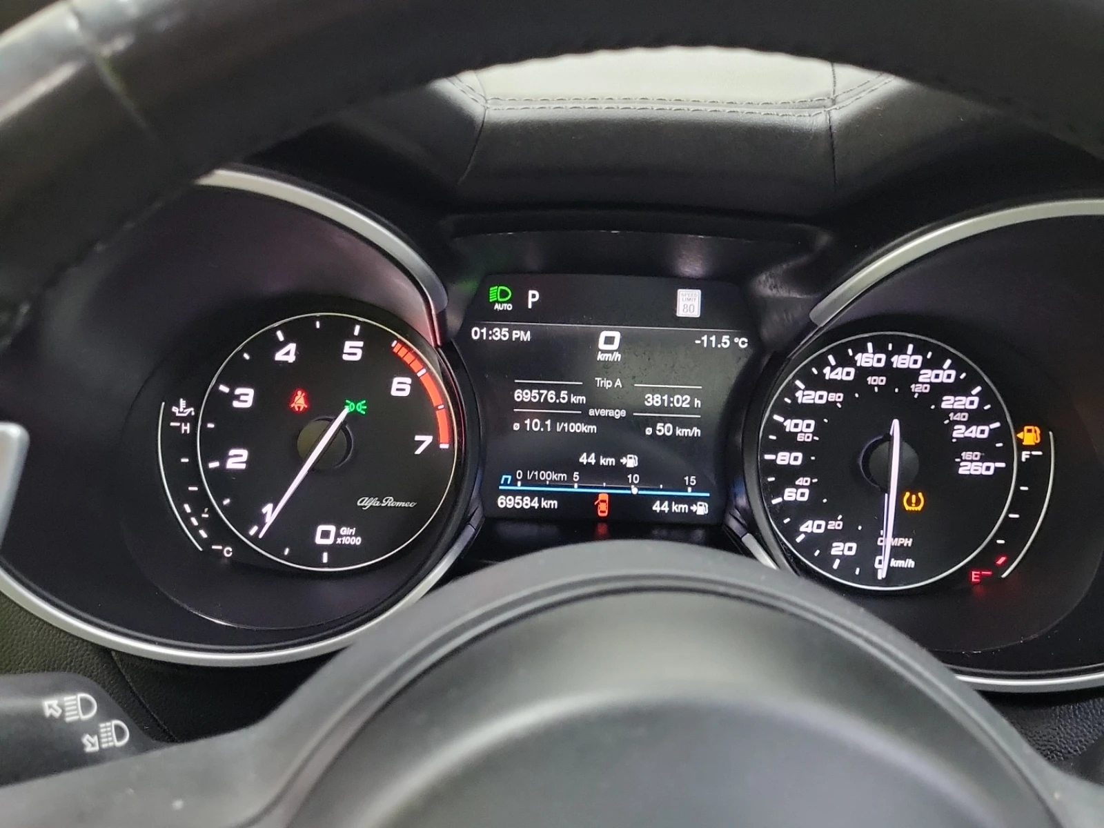 Alfa Romeo Stelvio TI Sport AWD 280кс * Възможност за Лизинг*  - изображение 10