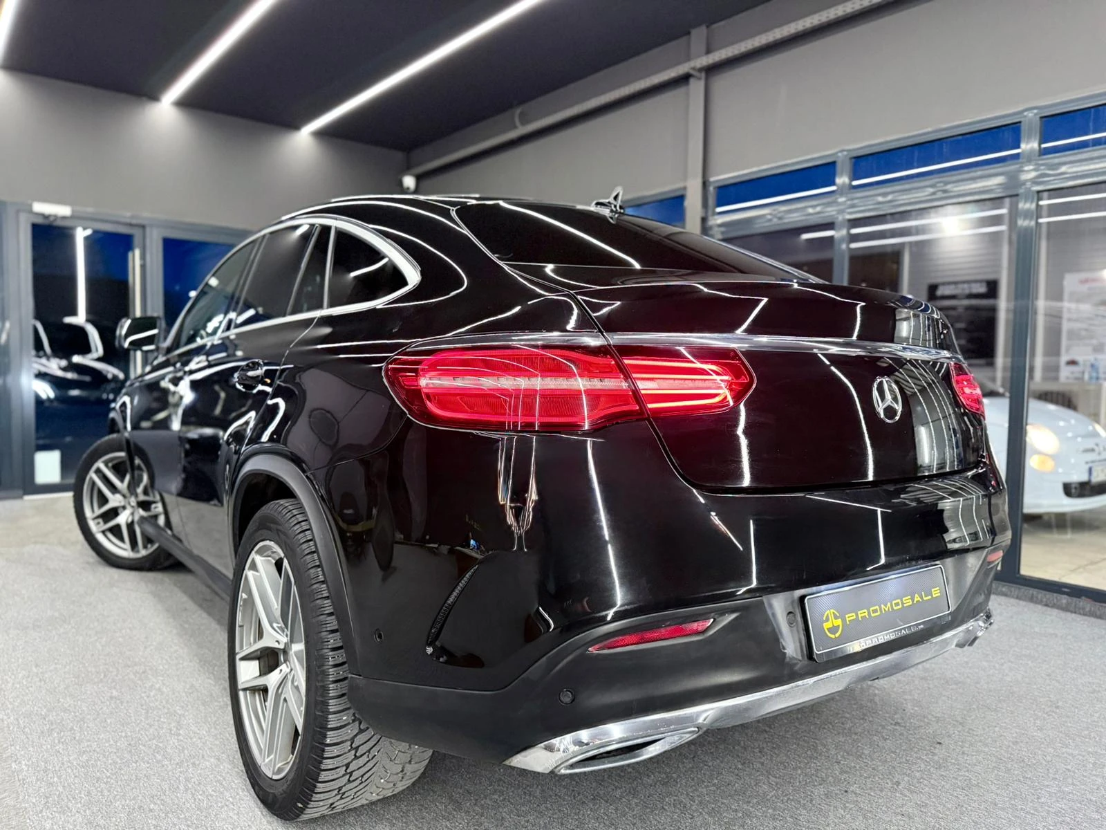 Mercedes-Benz GLE 350 d* Coupe* 4Matic* AMG*  - изображение 4