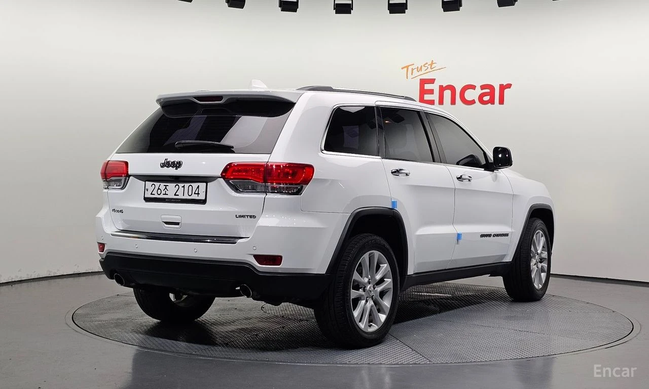 Jeep Grand cherokee 3.6* V6* 8ZF* ПОДГРЕВ* ОБДУХВАНЕ* КАМЕРА* КЕЙЛЕС* , снимка 2 - Автомобили и джипове - 54916746