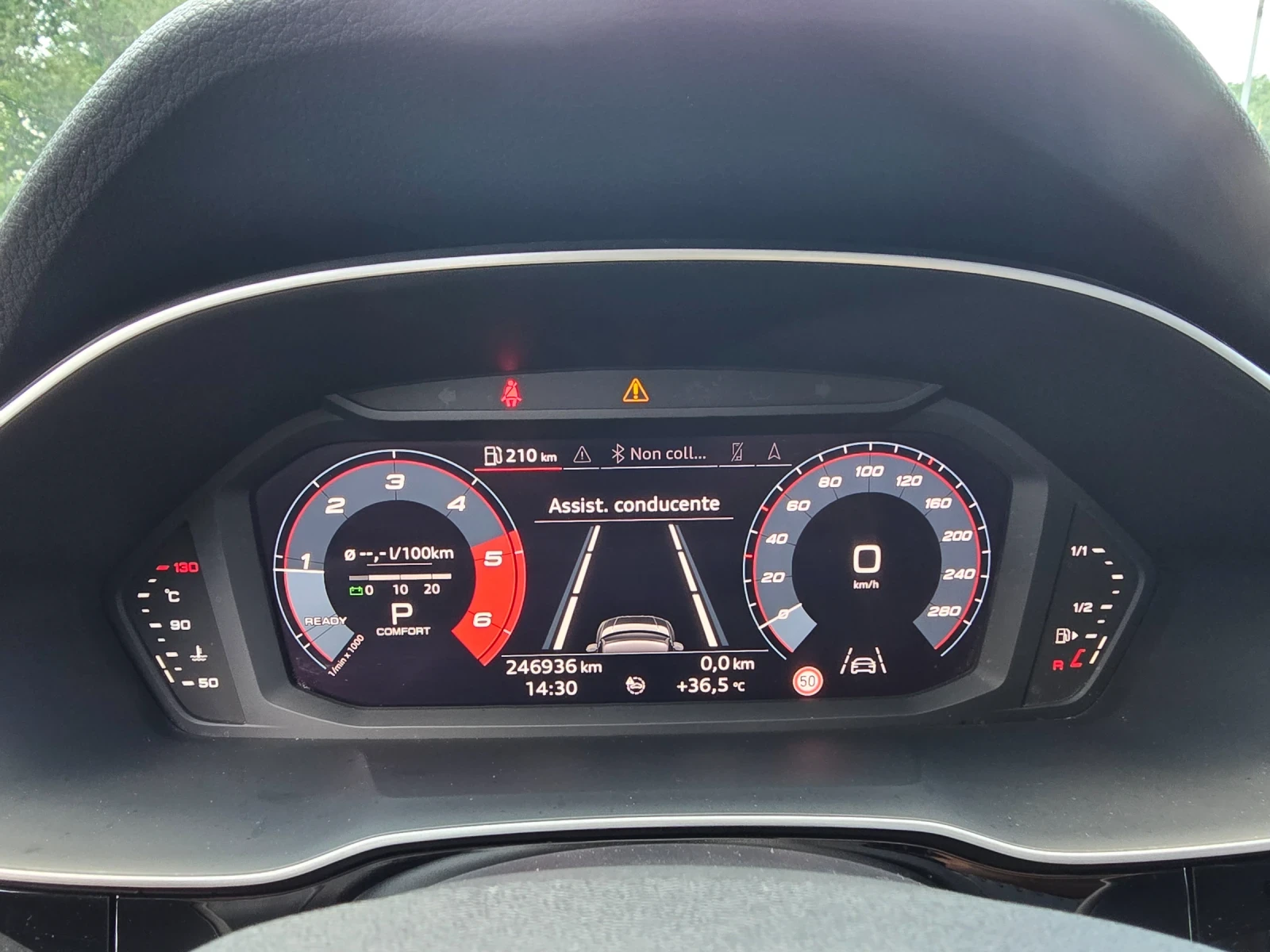 Audi Q3 Sportback 35TDI 150к.с Топ състояние , снимка 17 - Автомобили и джипове - 55586475