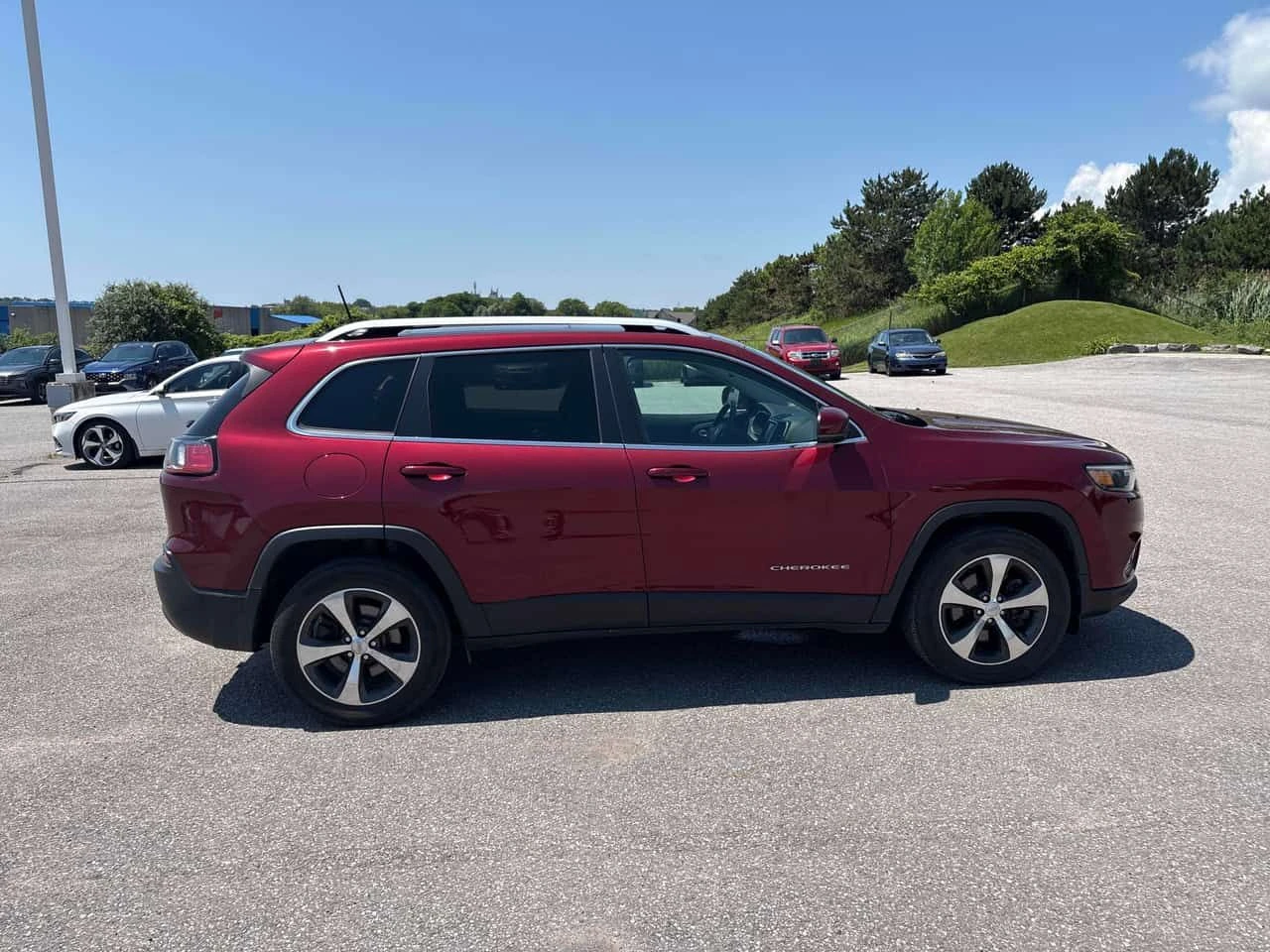Jeep Cherokee * Limited * CARFAX * ОПЦИЯ ЗА ФИНАНСИРАНЕ, снимка 3 - Автомобили и джипове - 55668203