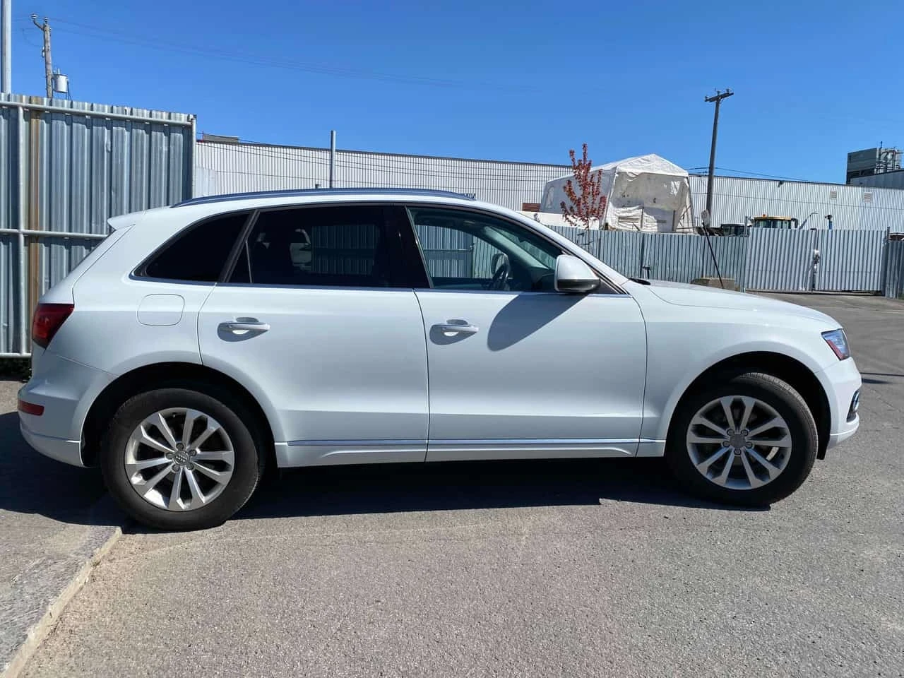 Audi Q5 * 2.0T Progressiv * АВТОКРЕДИТ * , снимка 4 - Автомобили и джипове - 56650445