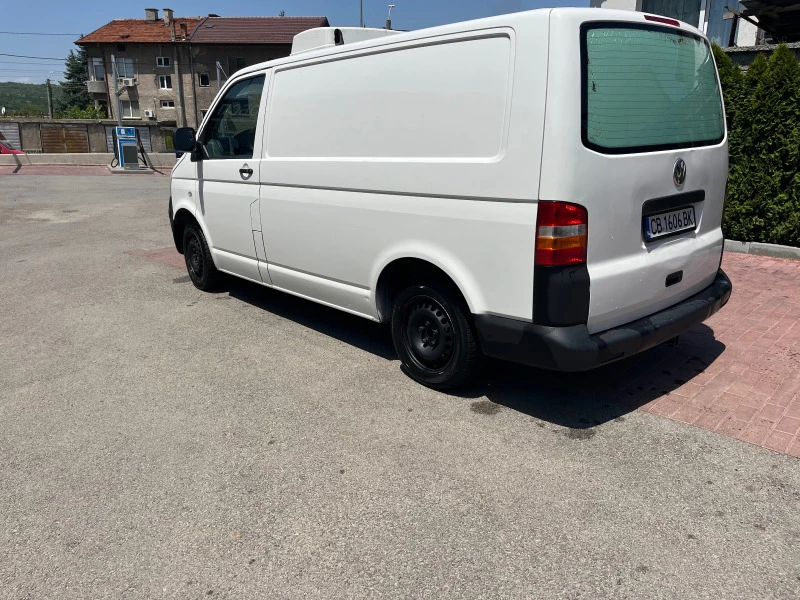 VW T5, снимка 4 - Бусове и автобуси - 48085901