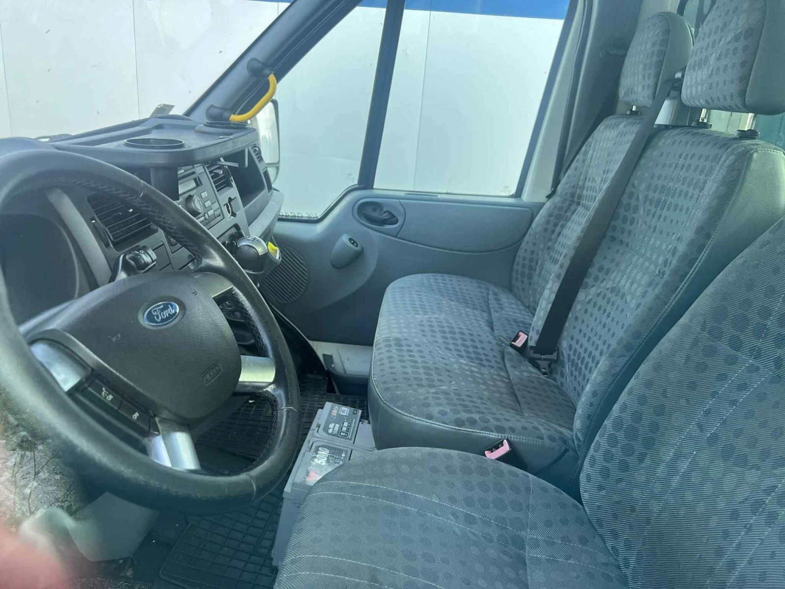 Ford Transit Пътна помощ - изображение 4