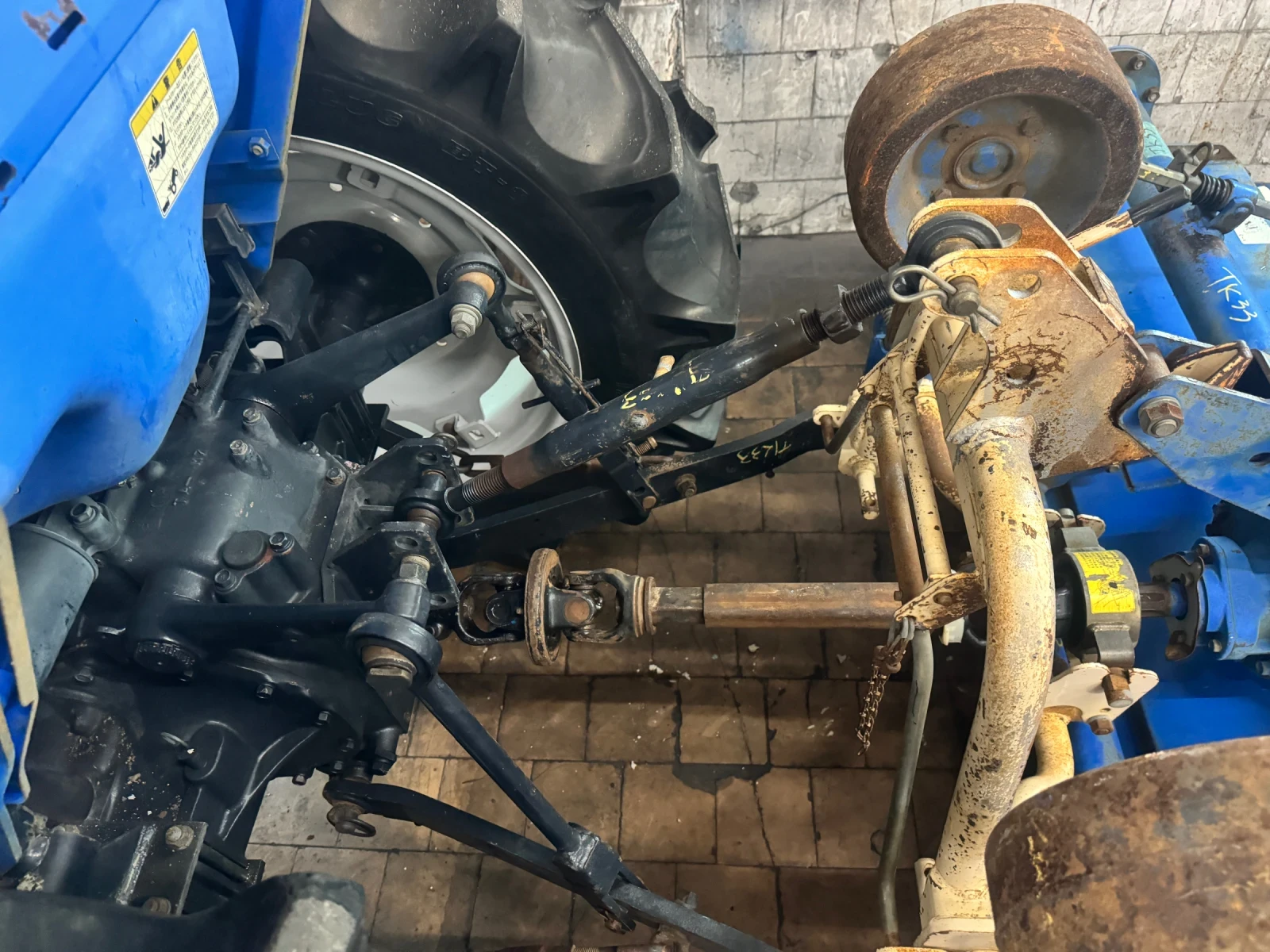 Трактор ISEKI TK33, снимка 9 - Селскостопанска техника - 54211070