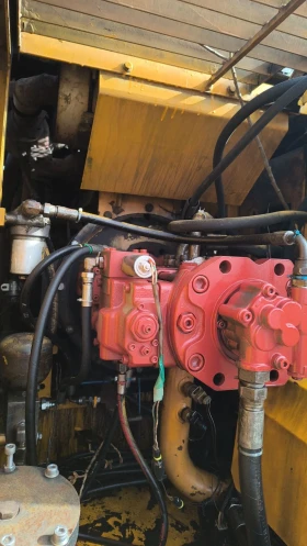 Багер JCB Js180, снимка 15