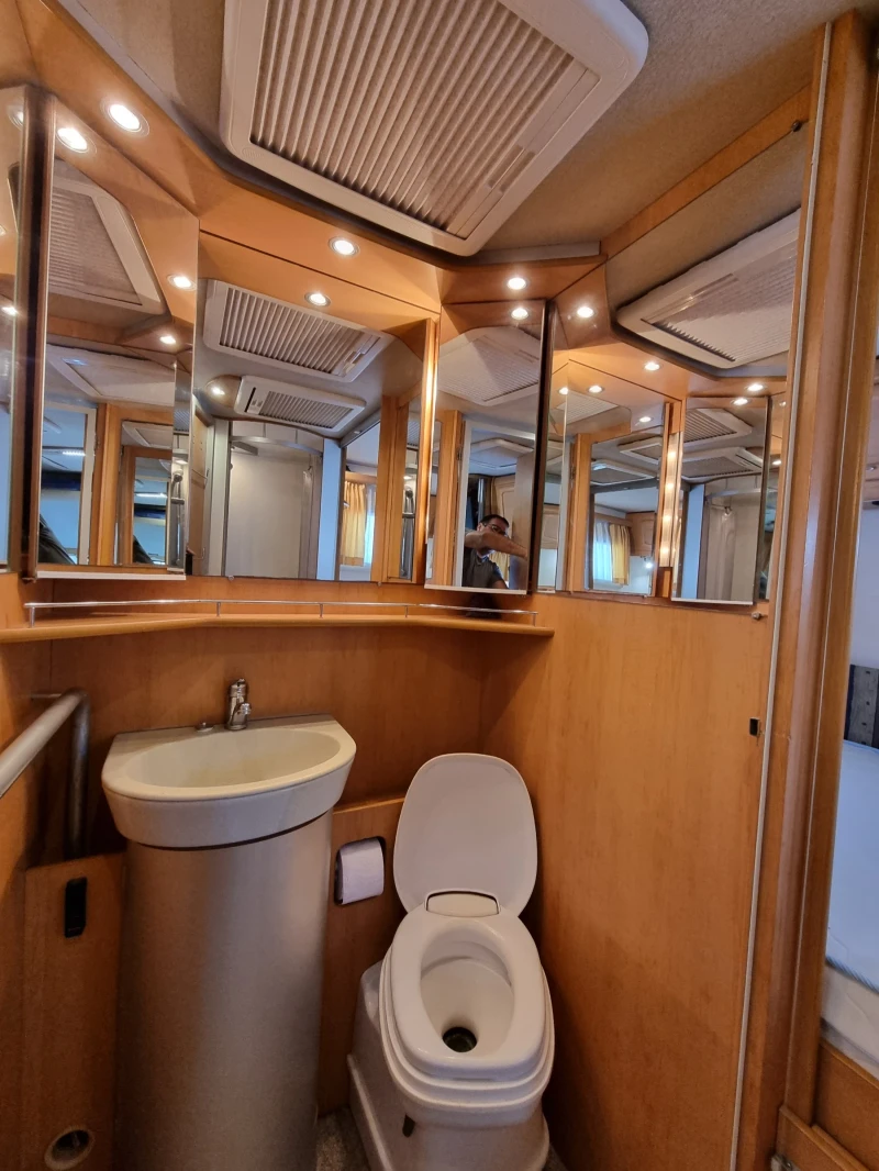 Кемпер Mercedes-Benz, снимка 4 - Каравани и кемпери - 52355687