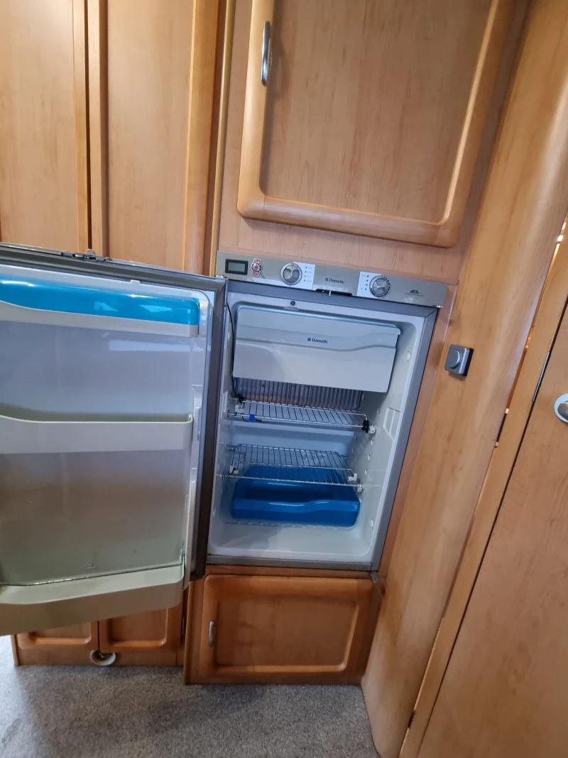 Кемпер Mercedes-Benz, снимка 5 - Каравани и кемпери - 52355687