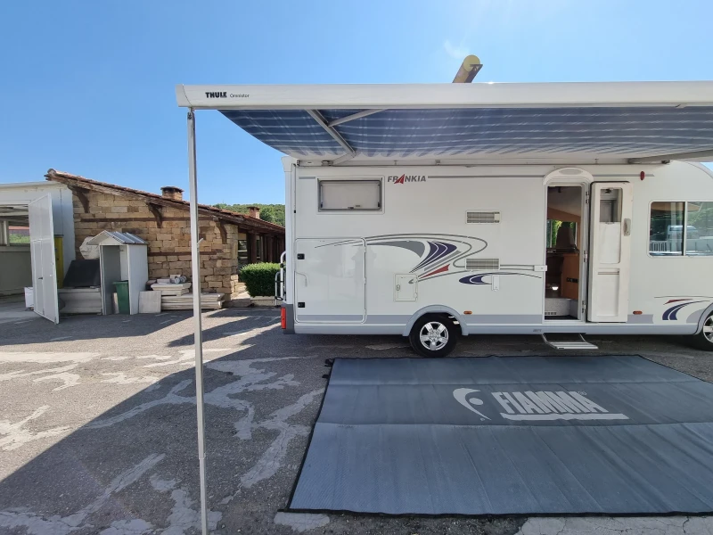 Кемпер Mercedes-Benz, снимка 2 - Каравани и кемпери - 52355687