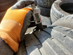 Гуми Летни 245/45R17, снимка 4