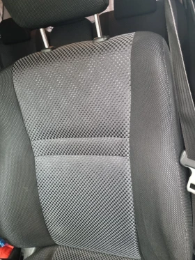 Toyota Corolla verso, снимка 10