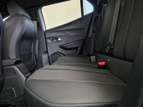 Peugeot 2008 1.2GT PURETECH 131 EAT8 , снимка 11