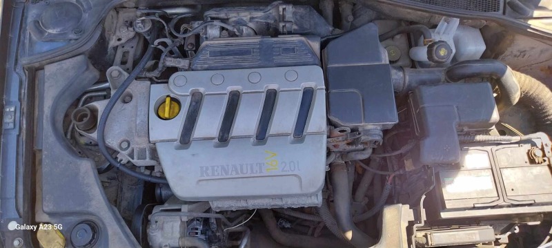 Renault Laguna, снимка 6 - Автомобили и джипове - 45321065