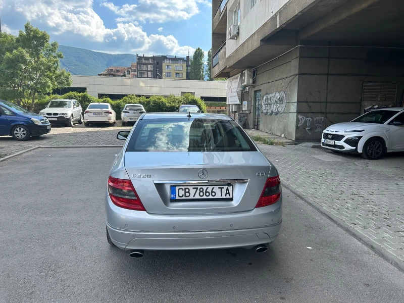 Mercedes-Benz C 320, снимка 2 - Автомобили и джипове - 47889056