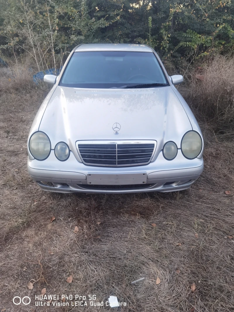 Mercedes-Benz E 270, снимка 1 - Автомобили и джипове - 48590486