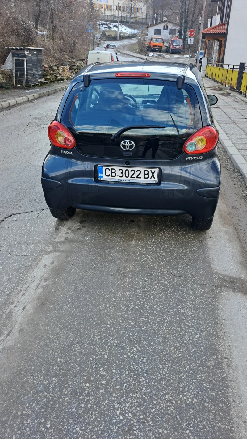 Toyota Aygo 1.0, снимка 4 - Автомобили и джипове - 49473674