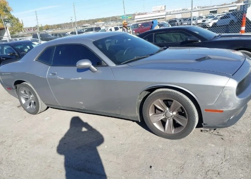 Dodge Challenger, снимка 5 - Автомобили и джипове - 49050936