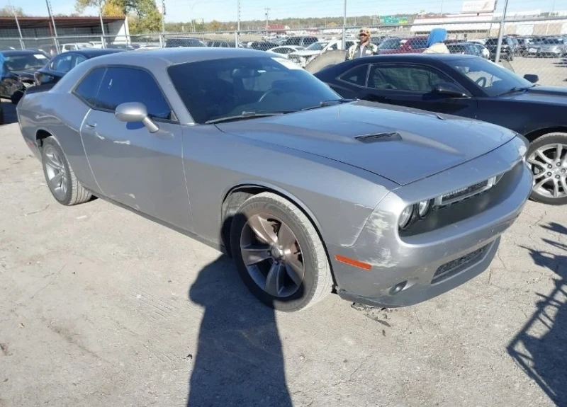 Dodge Challenger, снимка 4 - Автомобили и джипове - 49050936