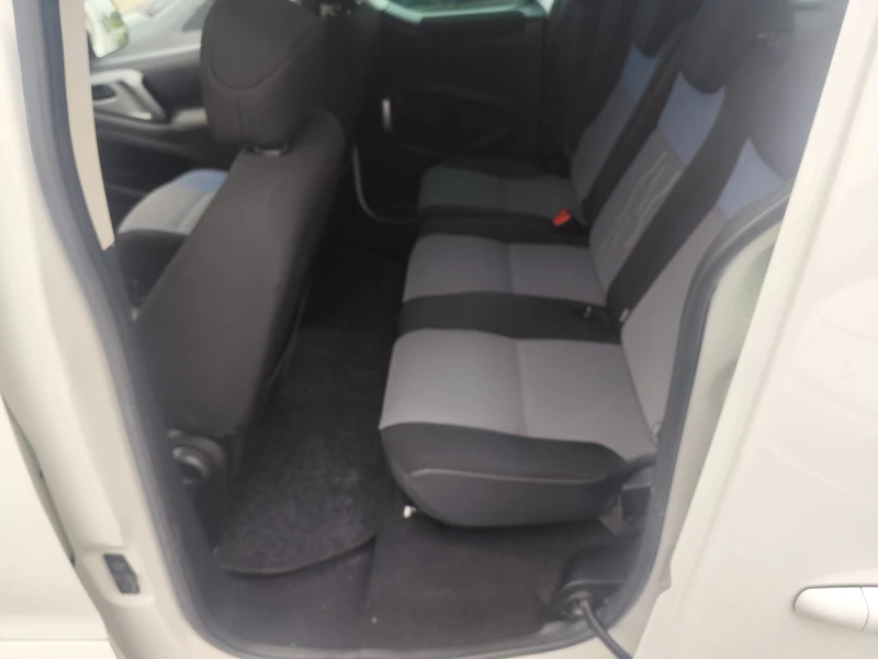 Peugeot Partner 1.6 дизел Италия, снимка 14 - Автомобили и джипове - 50486109