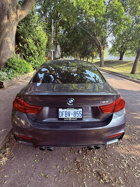 BMW M4 Coupe / CARFAX /HARMON KARDON/LANE ASSIST/ПОДГРЕВИ - изображение 3