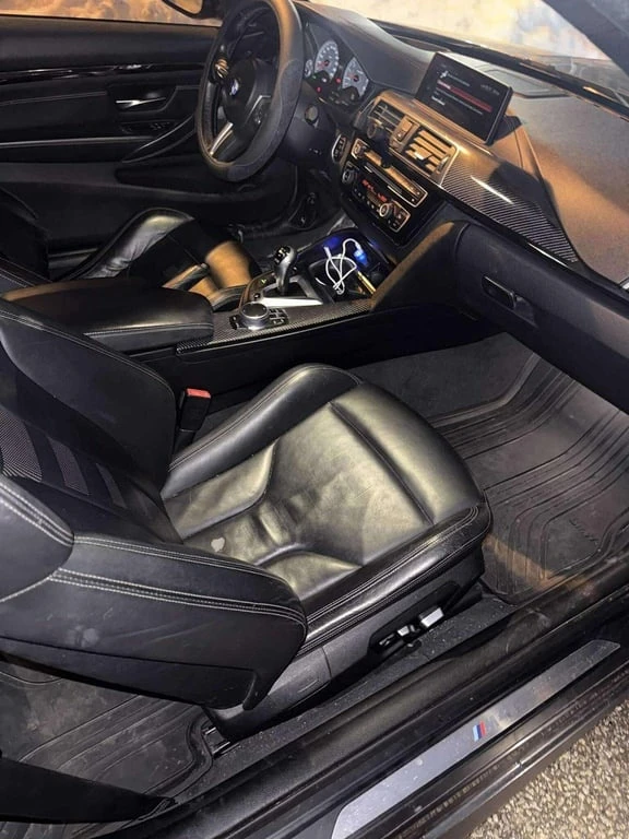 BMW M4 Coupe / CARFAX /HARMON KARDON/LANE ASSIST/ПОДГРЕВИ - изображение 9