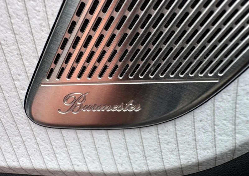 Mercedes-Benz CLA CLA 220 4Matic AMG-Line, снимка 11 - Автомобили и джипове - 56034239