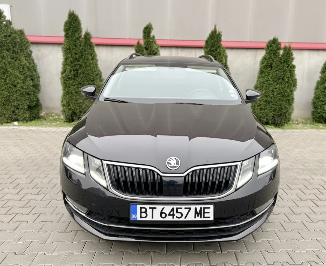 Skoda Octavia 2.0 TDI 150 к.с DSG/LED/CARPLAY, снимка 1