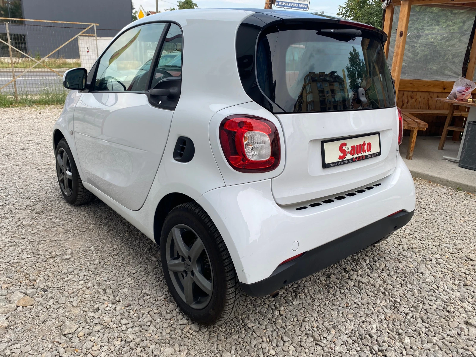 Smart Fortwo 1, 0 АВТОМАТИК* EURO 6B* КЛИМА* LED* BLUETOOTH - изображение 4