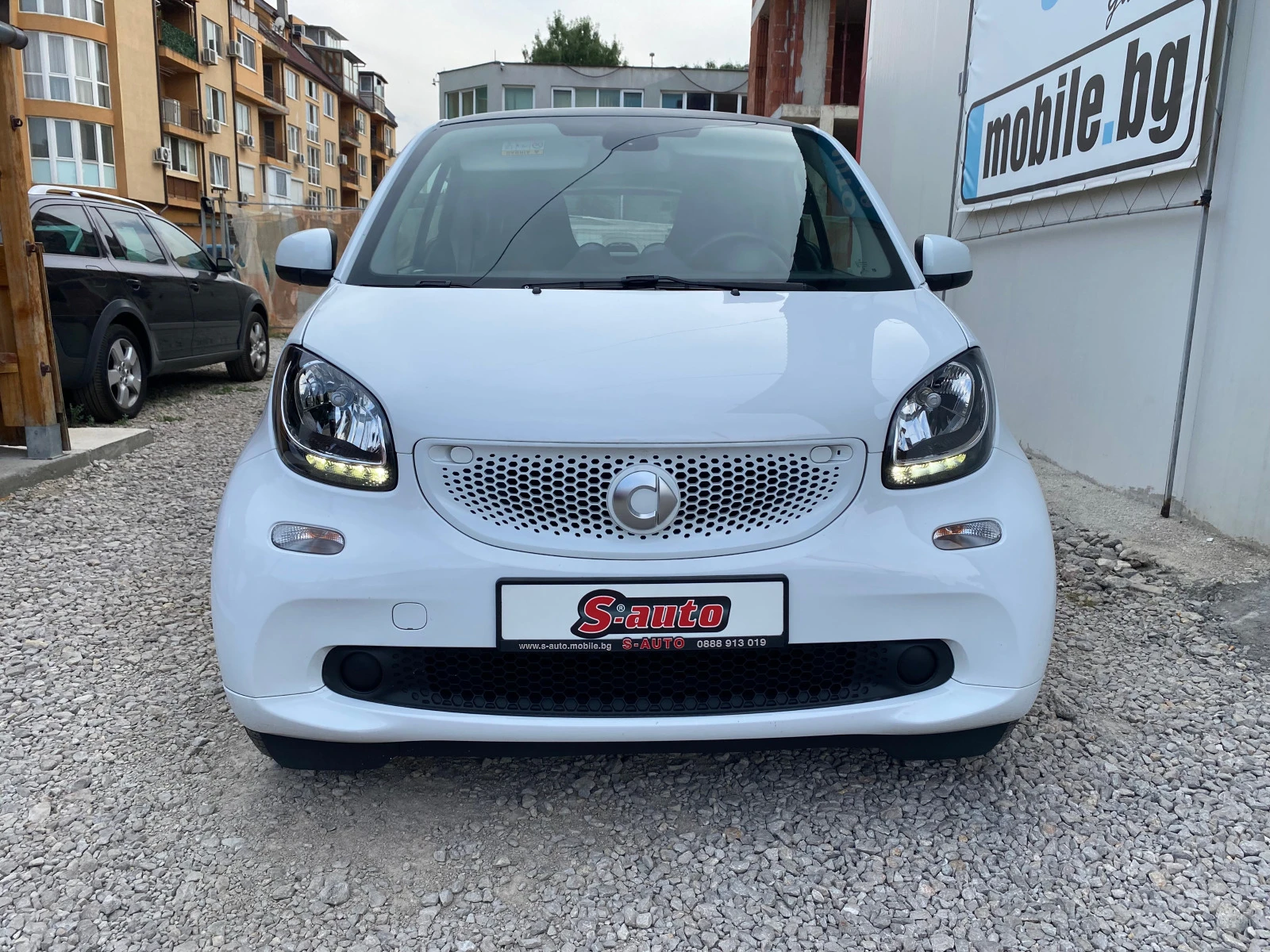 Smart Fortwo 1, 0 АВТОМАТИК* EURO 6B* КЛИМА* LED* BLUETOOTH - изображение 2