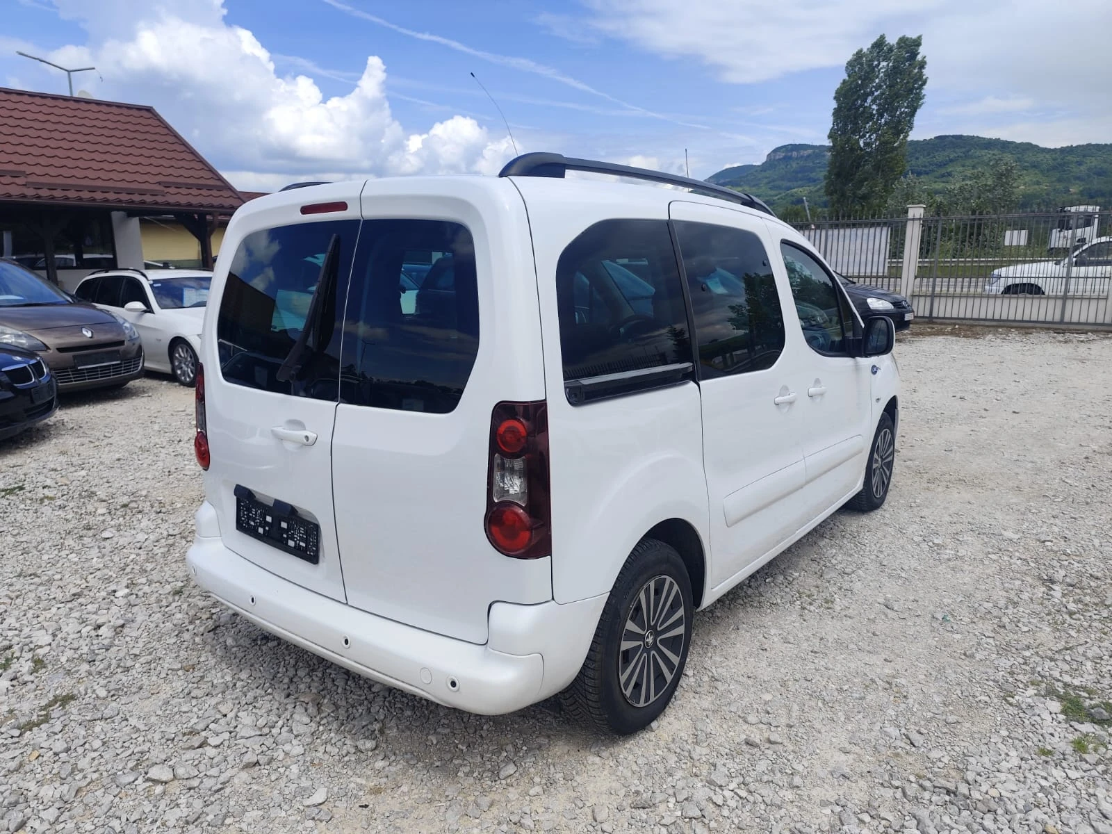 Peugeot Partner 1.6 дизел Италия - изображение 6
